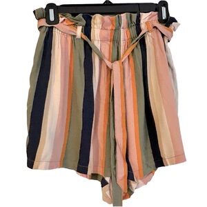 Hollister Women’s Dressy Flowy Striped Elastic Waist Paper bag Shorts Sz Medium